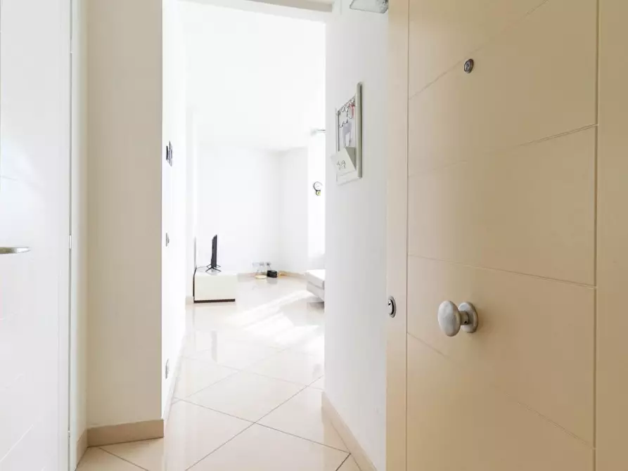 Immagine 2 di Mansarda in vendita  a Pisa