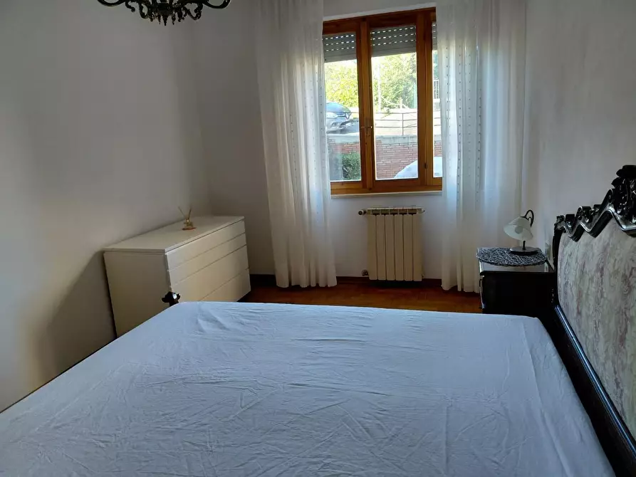 Immagine 17 di Appartamento in vendita  a Siena