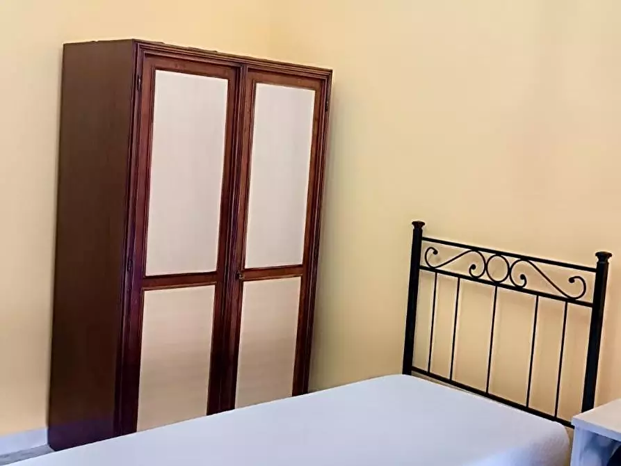 Immagine 17 di Appartamento in affitto  a Siena