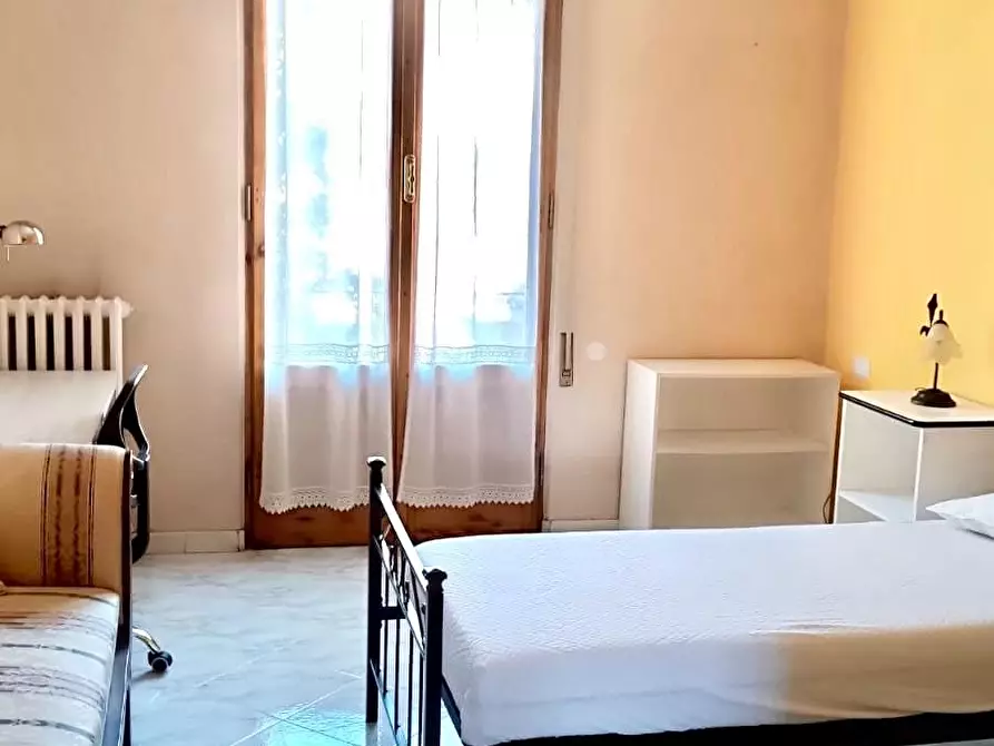 Immagine 20 di Appartamento in affitto  a Siena