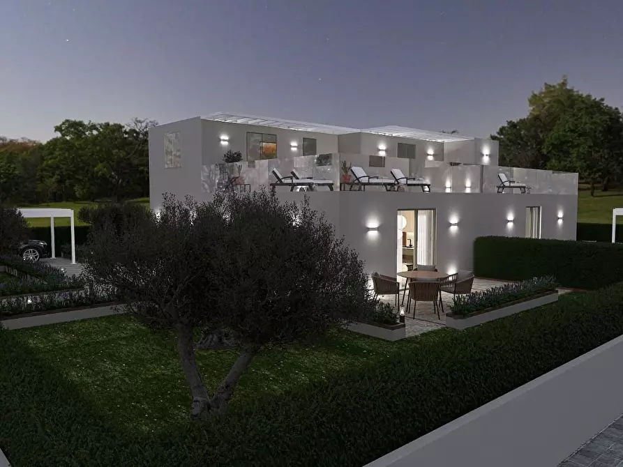 Immagine 8 di Villetta a schiera in vendita  a Lecce