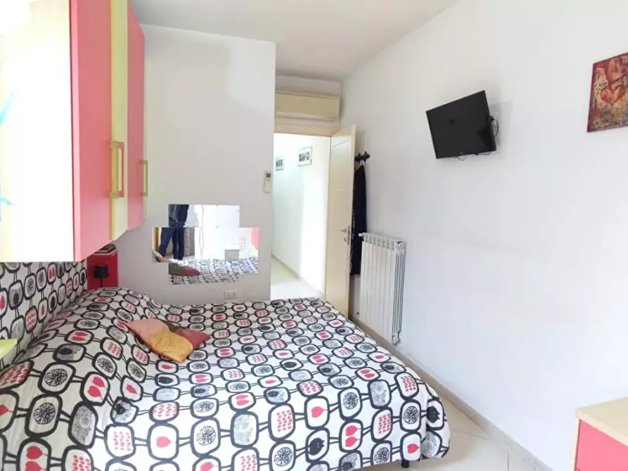 Immagine 9 di Appartamento in vendita  a Viareggio