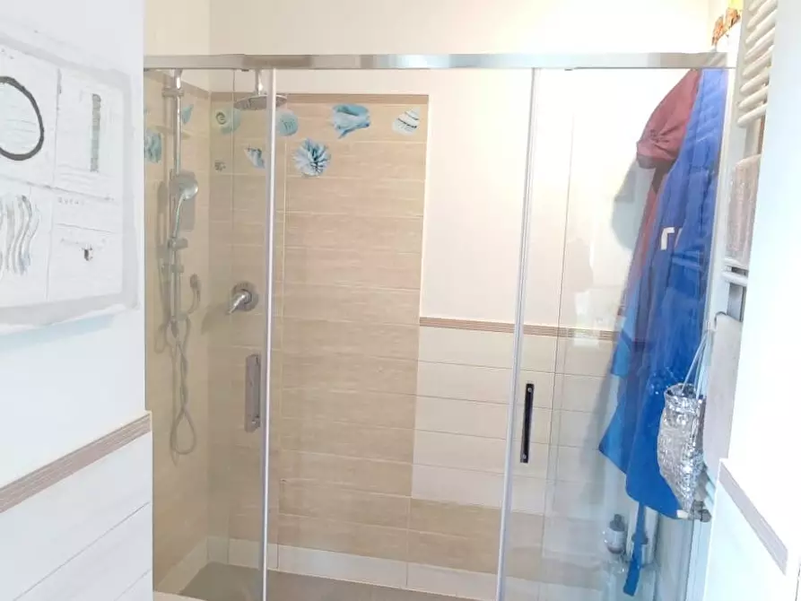 Immagine 23 di Appartamento in vendita  a Viareggio