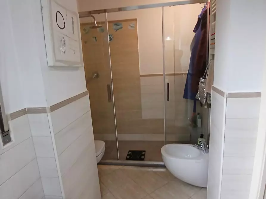 Immagine 24 di Appartamento in vendita  a Viareggio