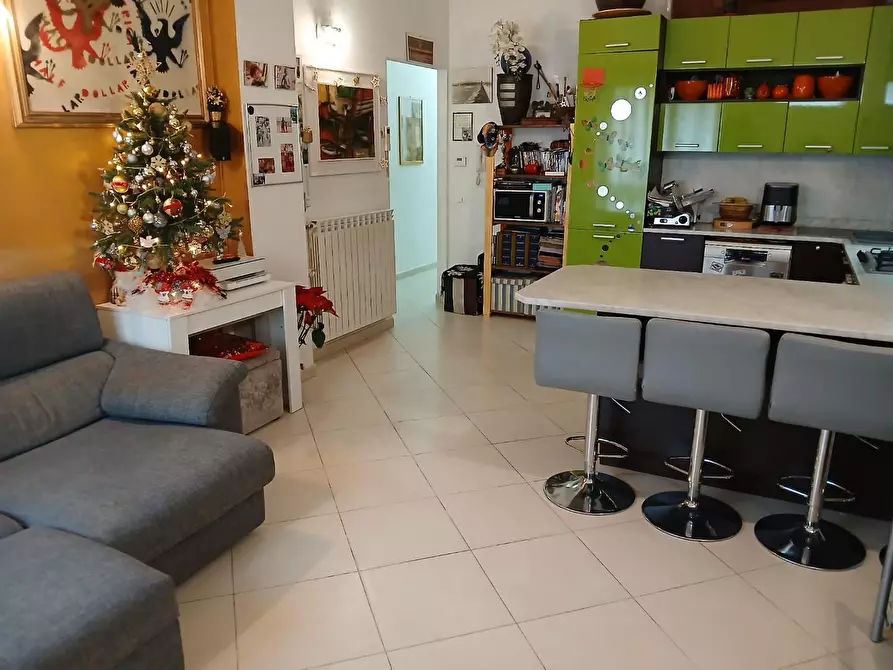 Immagine 4 di Appartamento in vendita  a Viareggio