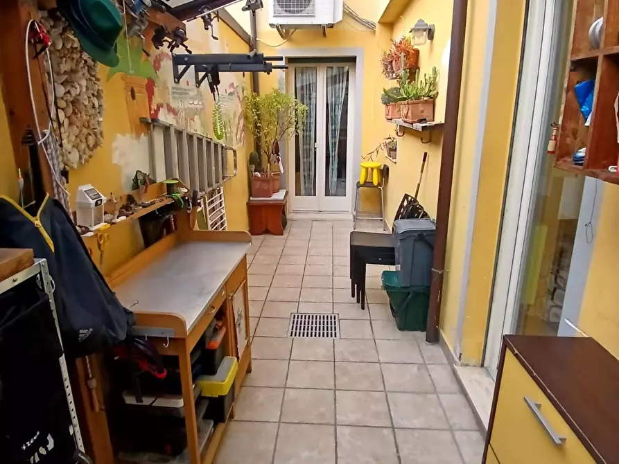 Immagine 27 di Appartamento in vendita  a Viareggio