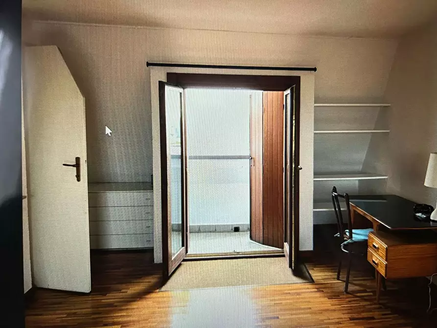 Immagine 9 di Mansarda in affitto  a Milano