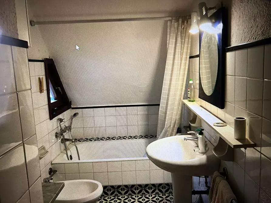 Immagine 13 di Mansarda in affitto  a Milano