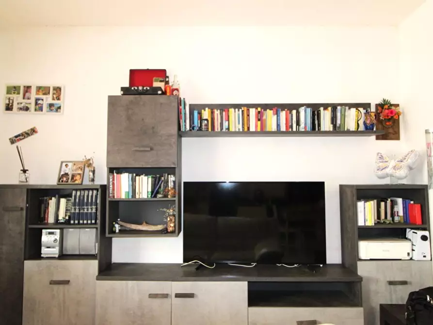 Immagine 11 di Appartamento in vendita  a Pisa