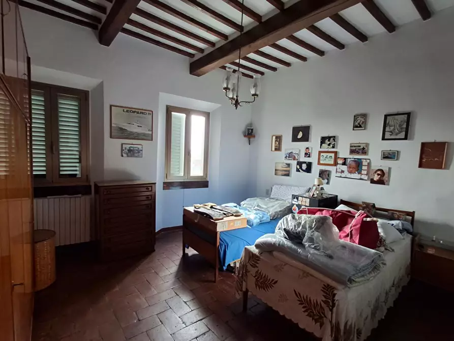 Immagine 6 di Appartamento in vendita  a Capraia E Limite