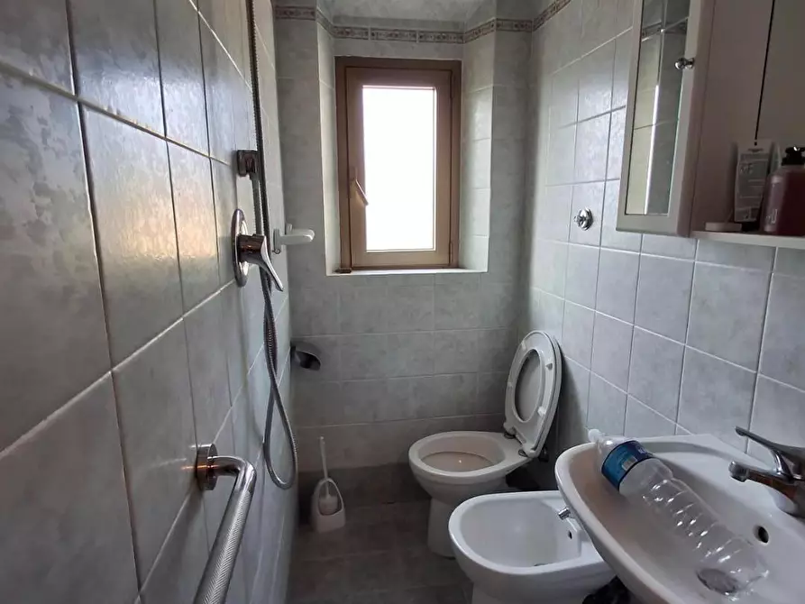 Immagine 9 di Appartamento in vendita  a Capraia E Limite