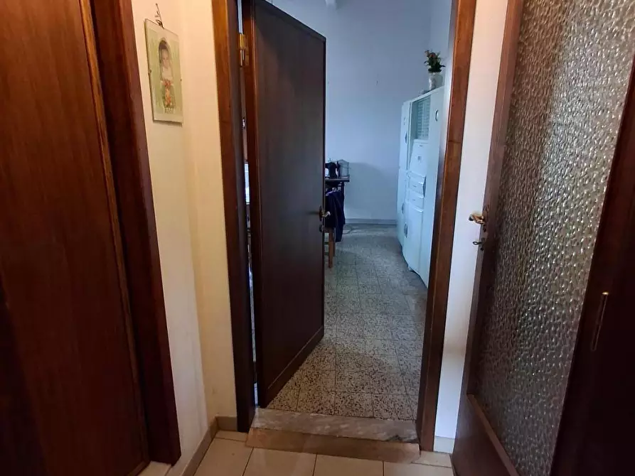 Immagine 8 di Appartamento in vendita  a Capraia E Limite