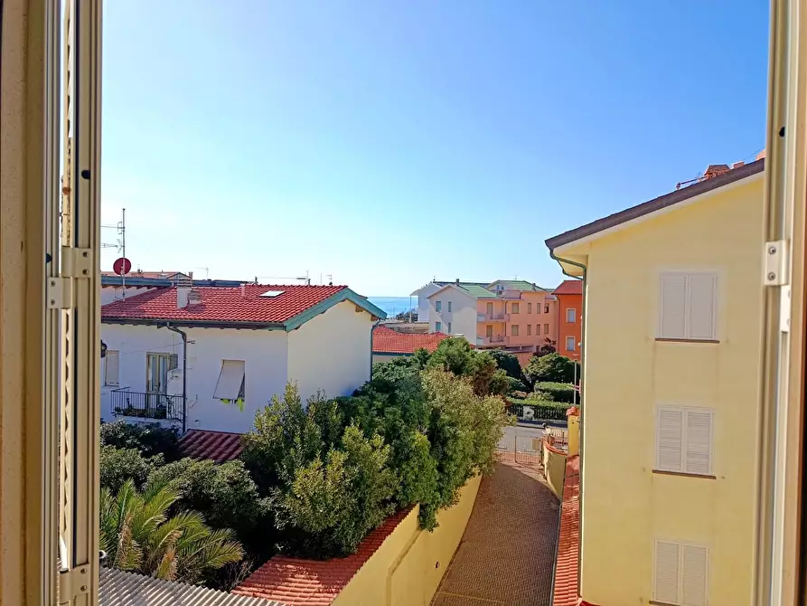 Immagine 2 di Appartamento in vendita  a Rosignano Marittimo