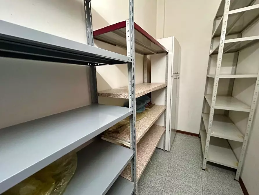 Immagine 17 di Appartamento in vendita  a Empoli