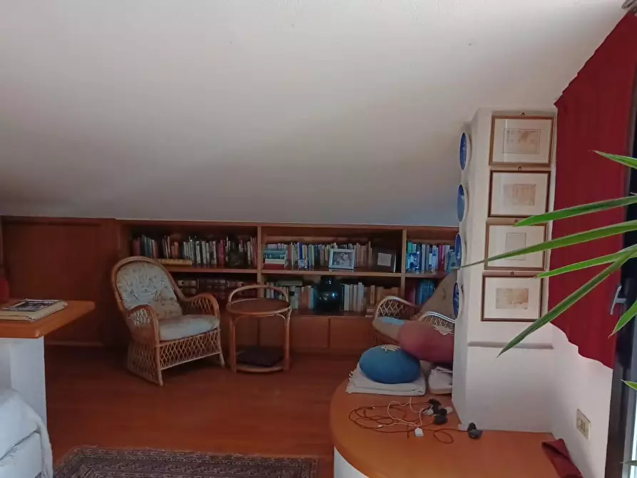 Immagine 10 di Appartamento in vendita  a Pontedera