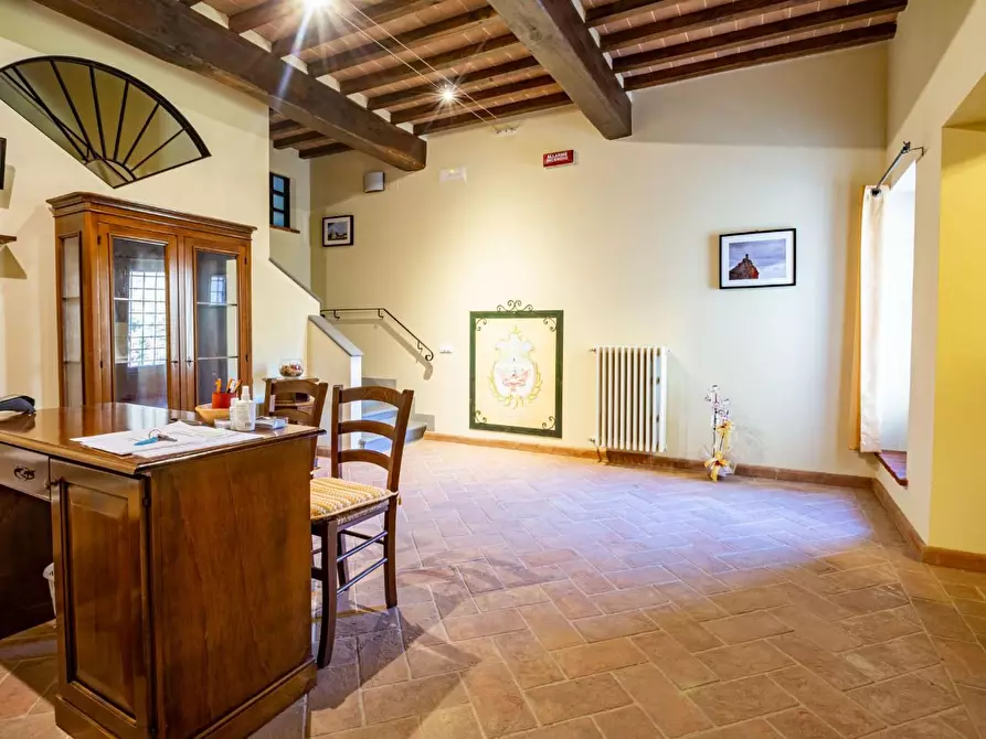 Immagine 20 di Casa colonica in vendita  a Vicopisano