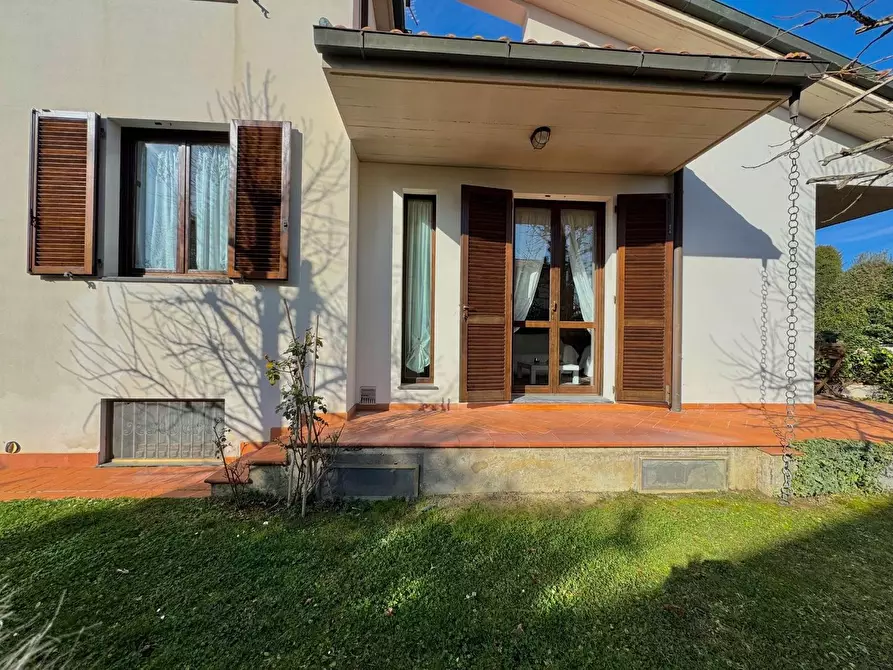 Immagine 57 di Casa bifamiliare in vendita  a Ponsacco