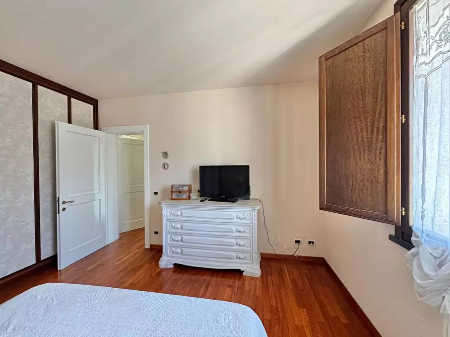 Immagine 31 di Casa bifamiliare in vendita  a Ponsacco