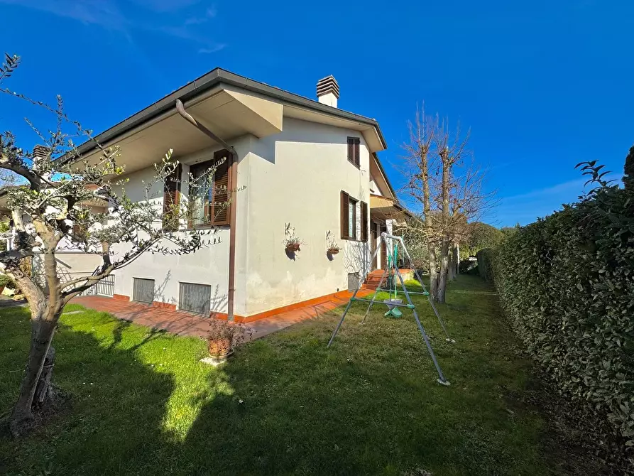 Immagine 58 di Casa bifamiliare in vendita  a Ponsacco