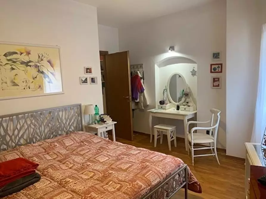 Immagine 14 di Appartamento in vendita  a Massa E Cozzile