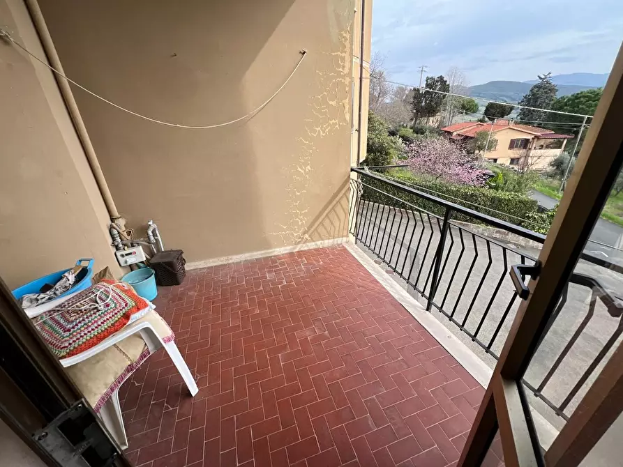 Immagine 3 di Appartamento in vendita  a Casale Marittimo