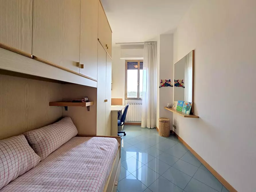 Immagine 15 di Appartamento in vendita  a Massa