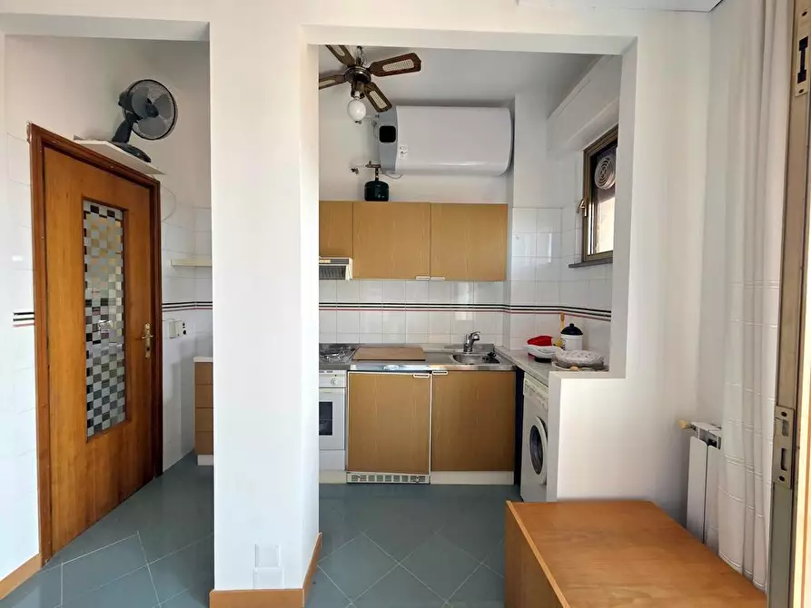 Immagine 4 di Appartamento in vendita  a Massa