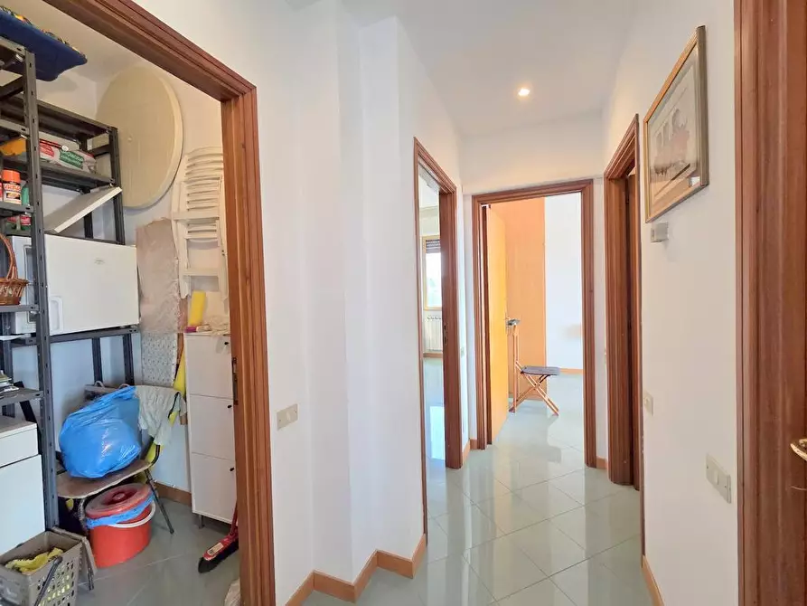 Immagine 13 di Appartamento in vendita  a Massa