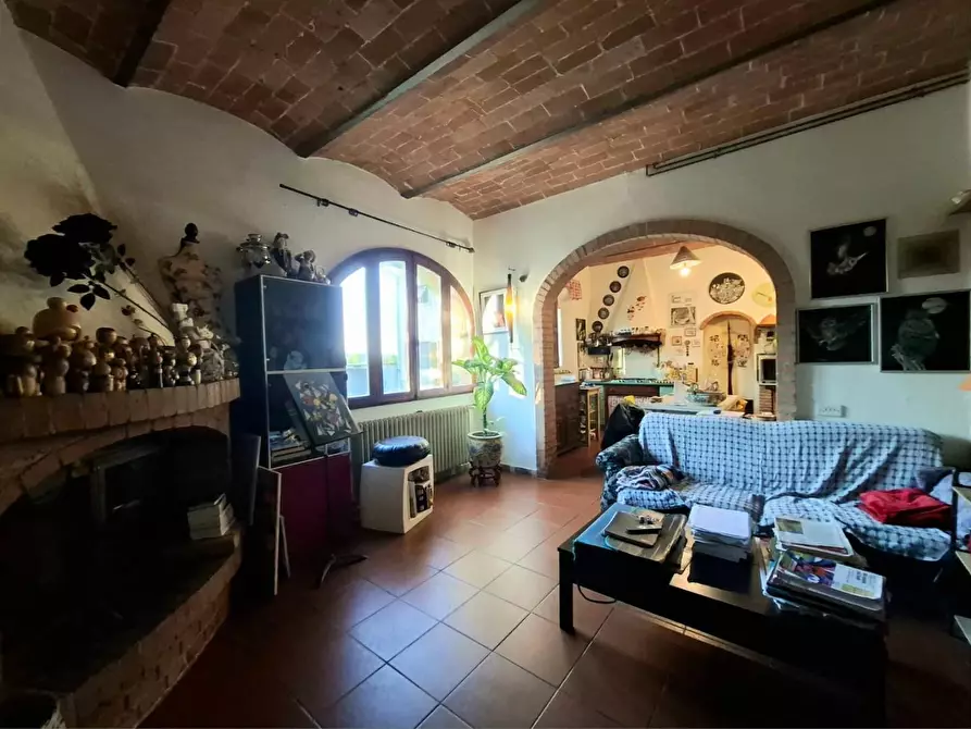 Immagine 2 di Villa in vendita  a San Miniato