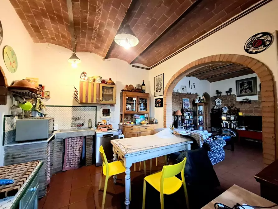 Immagine 4 di Villa in vendita  a San Miniato