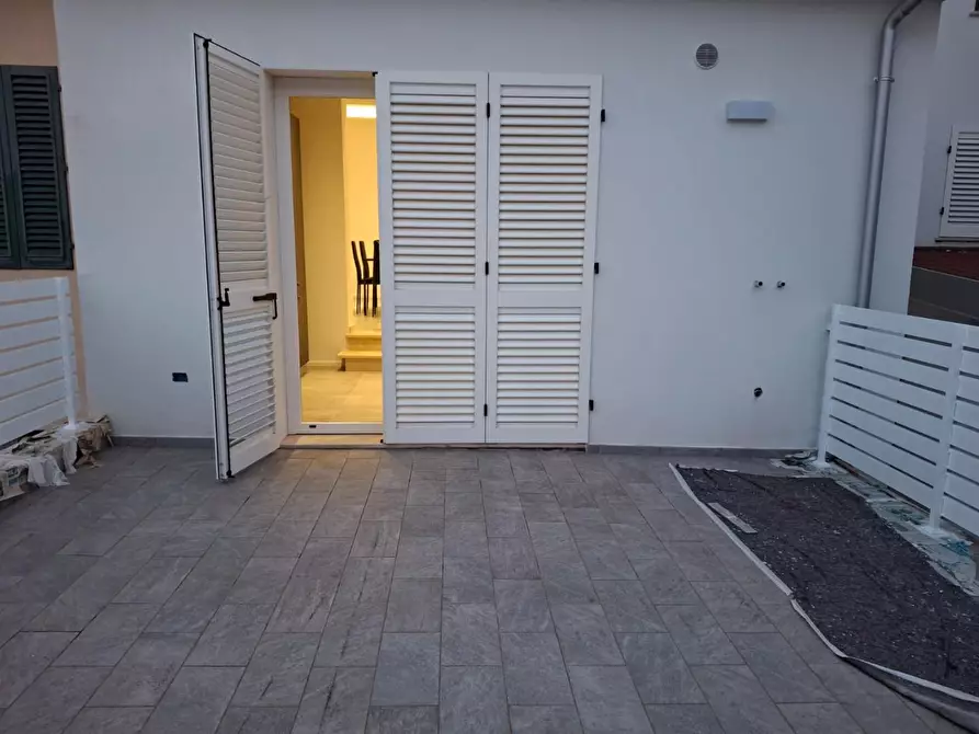 Immagine 11 di Appartamento in affitto  a Vinci