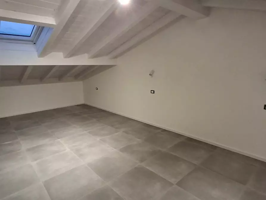 Immagine 10 di Appartamento in affitto  a Vinci