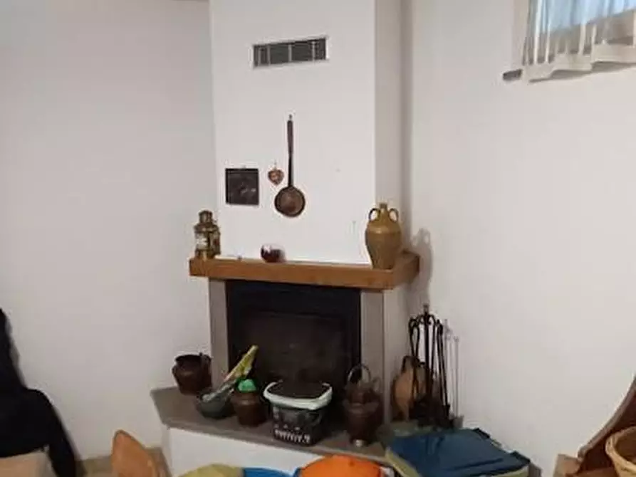 Immagine 4 di Villa in vendita  a San Giuliano Terme