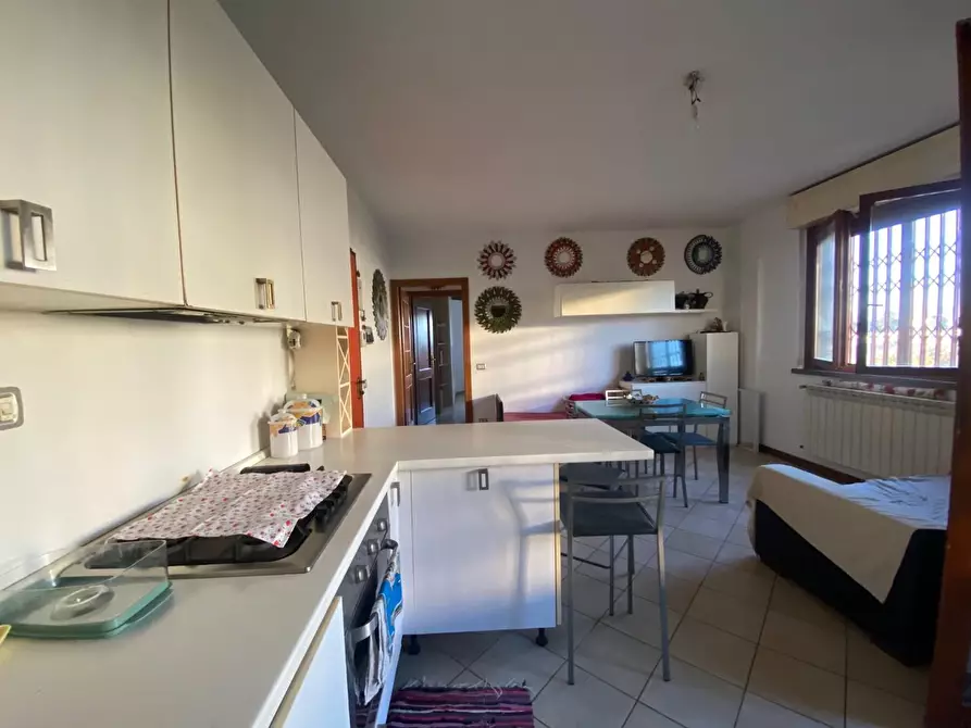 Immagine 3 di Appartamento in vendita  a Pisa