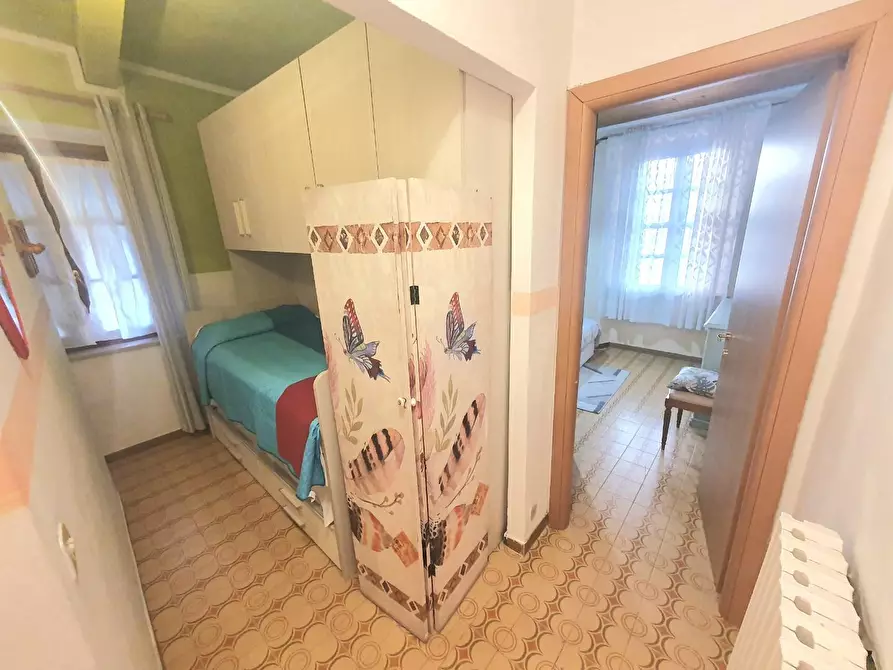 Immagine 25 di Casa indipendente in vendita  a Lucca