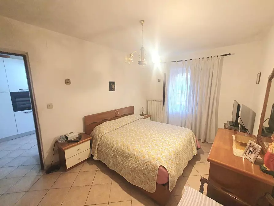 Immagine 20 di Casa indipendente in vendita  a Lucca