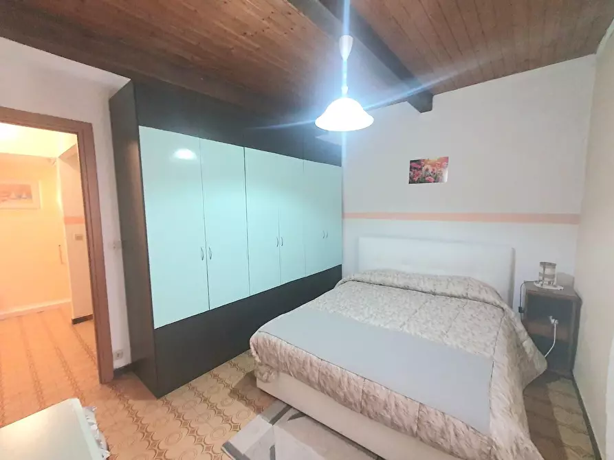 Immagine 28 di Casa indipendente in vendita  a Lucca