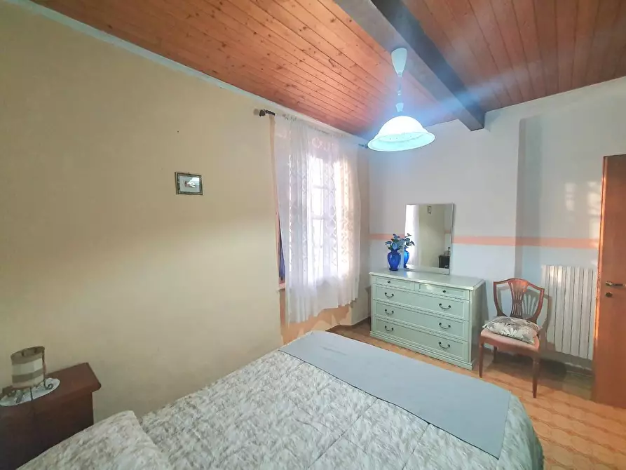 Immagine 29 di Casa indipendente in vendita  a Lucca