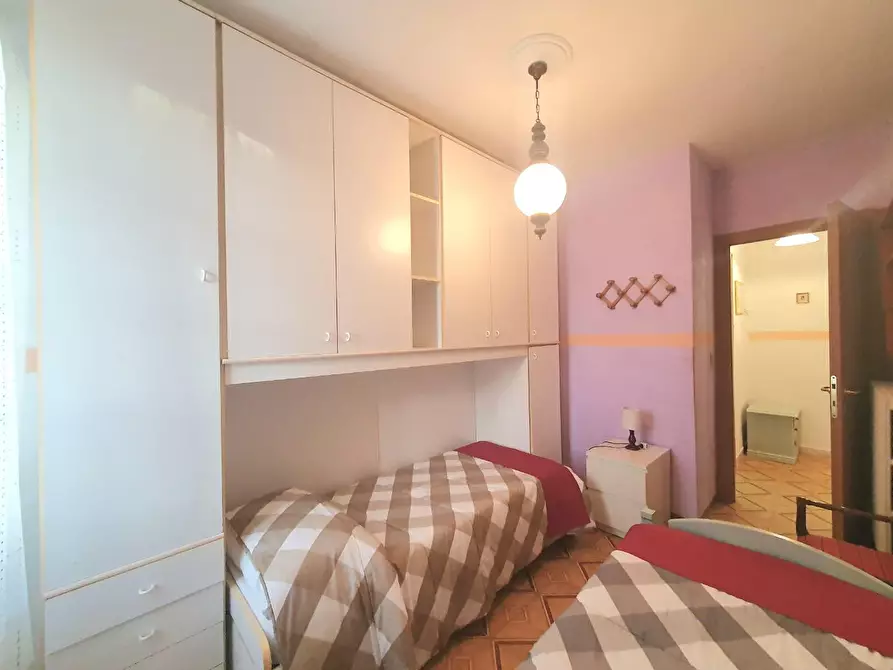 Immagine 35 di Casa indipendente in vendita  a Lucca