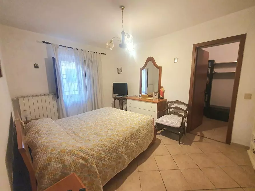 Immagine 19 di Casa indipendente in vendita  a Lucca