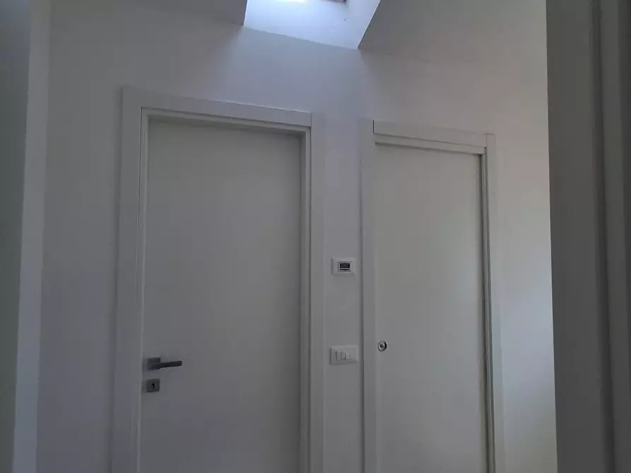 Immagine 11 di Appartamento in vendita  a Carrara