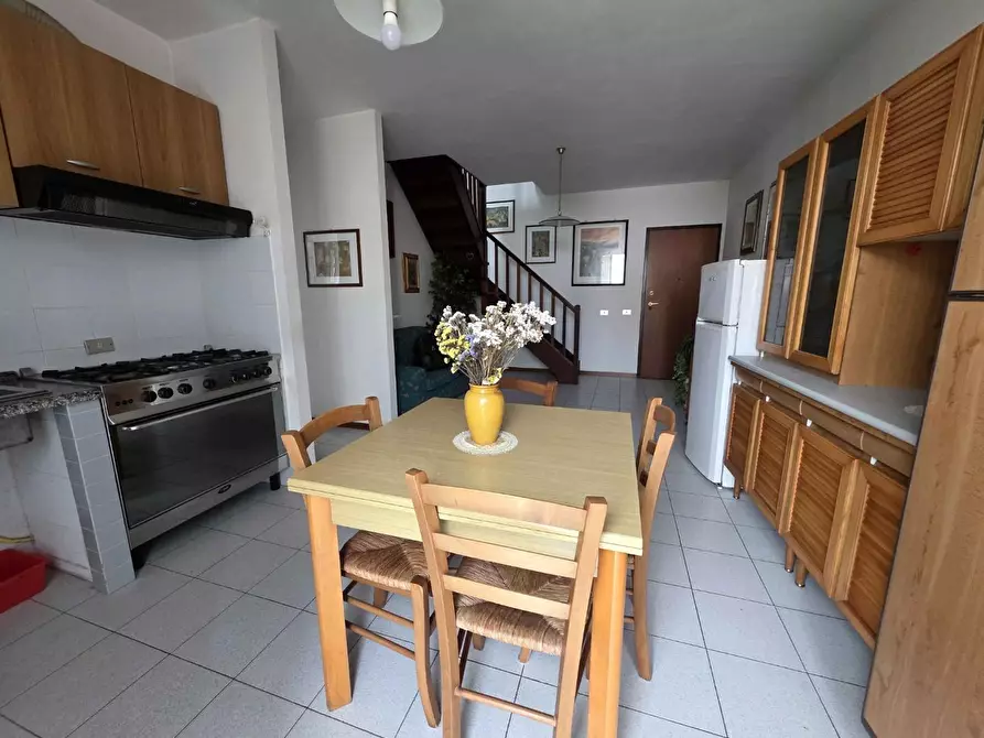 Immagine 6 di Appartamento in vendita  a Massa