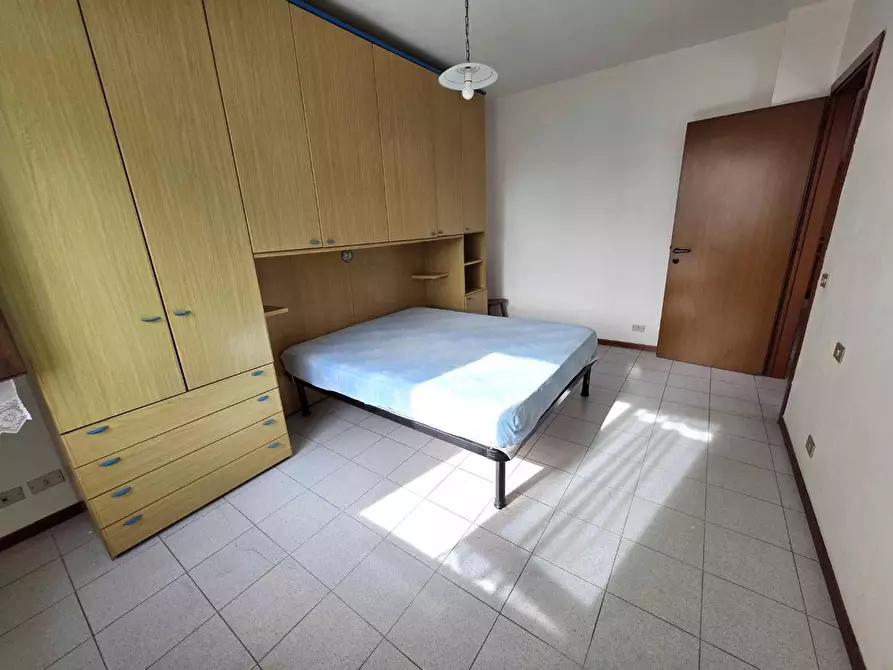 Immagine 10 di Appartamento in vendita  a Massa