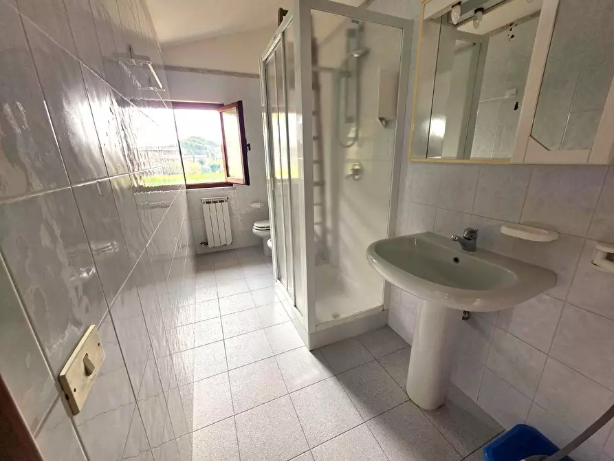 Immagine 20 di Appartamento in vendita  a Massa