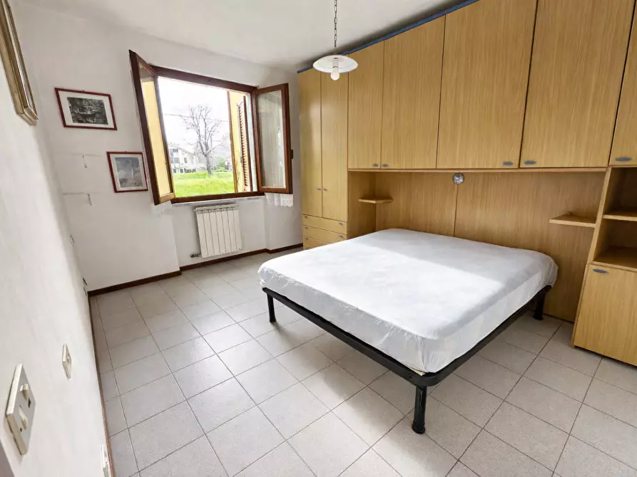Immagine 27 di Appartamento in vendita  a Massa