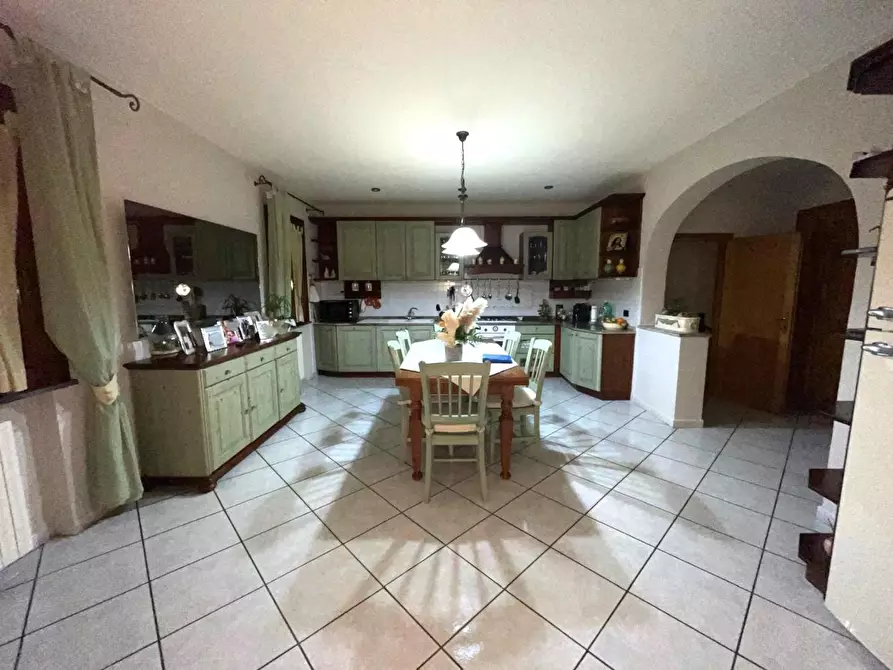 Immagine 3 di Appartamento in vendita  a Fucecchio