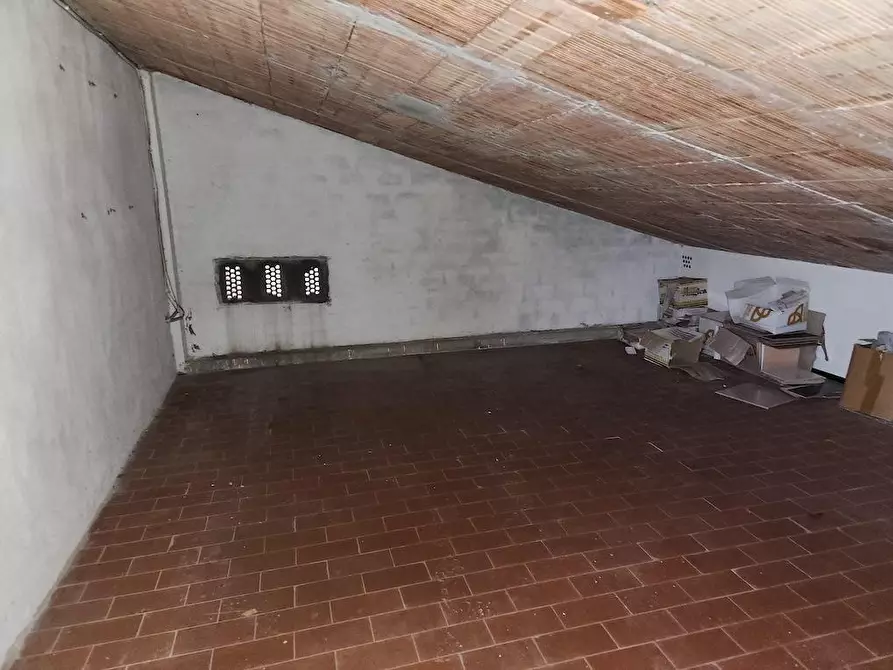 Immagine 13 di Appartamento in vendita  a Santa Croce Sull'arno