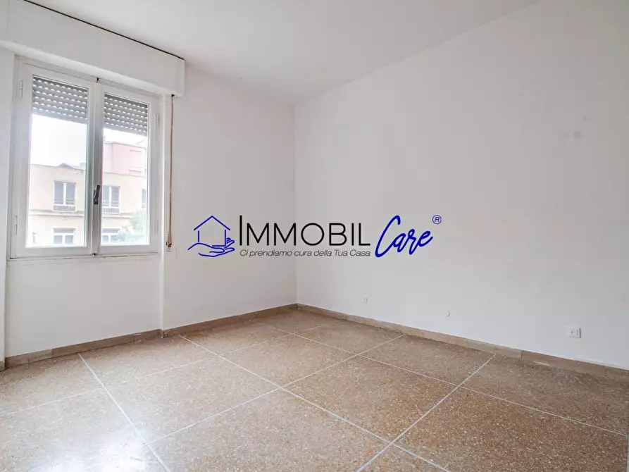 Immagine 7 di Appartamento in vendita  a Livorno