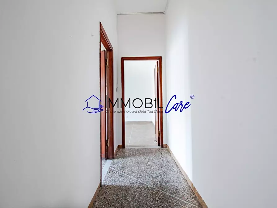 Immagine 6 di Appartamento in vendita  a Livorno