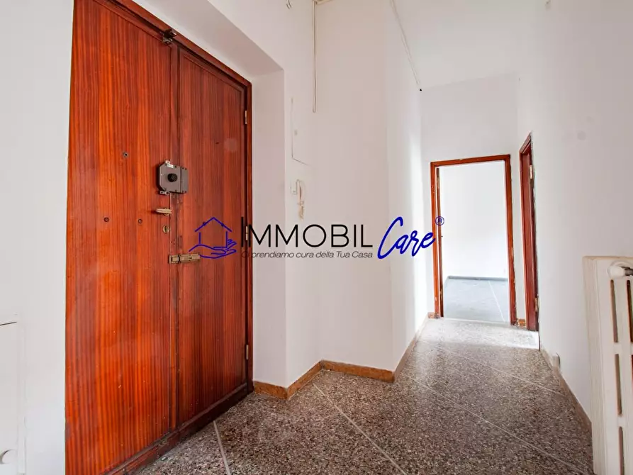 Immagine 12 di Appartamento in vendita  a Livorno